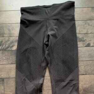 GapFit Moto Inspired Flocked Velvet Leggings